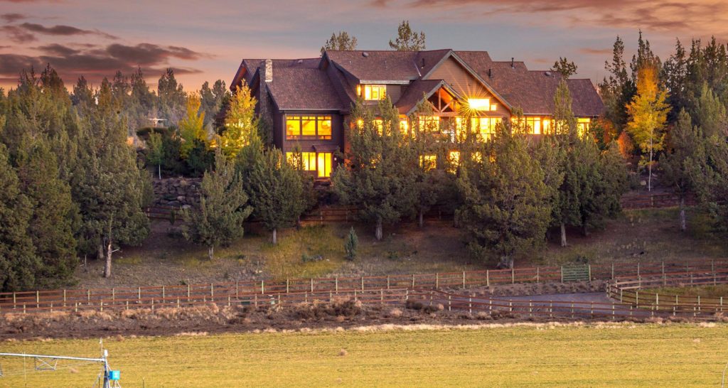 Deschutes River Ranch Rea Company Homes Custom Builders in Bend Oregon