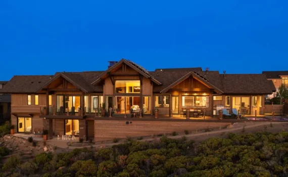 custom home in bend at chiaramonte 4350 by ReaCompanyHomes 7